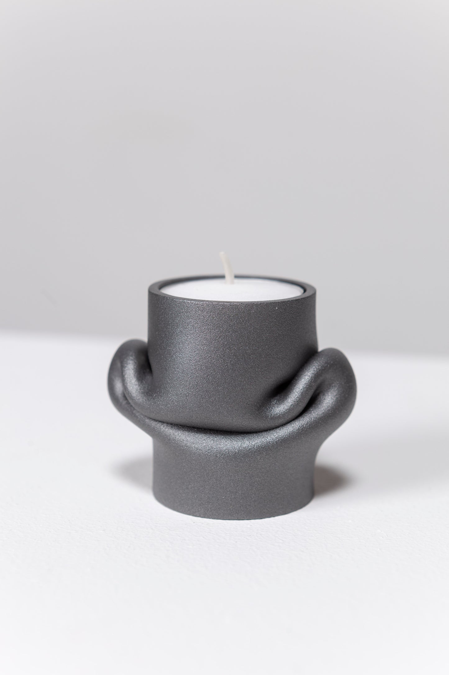 Mondo tea light holder