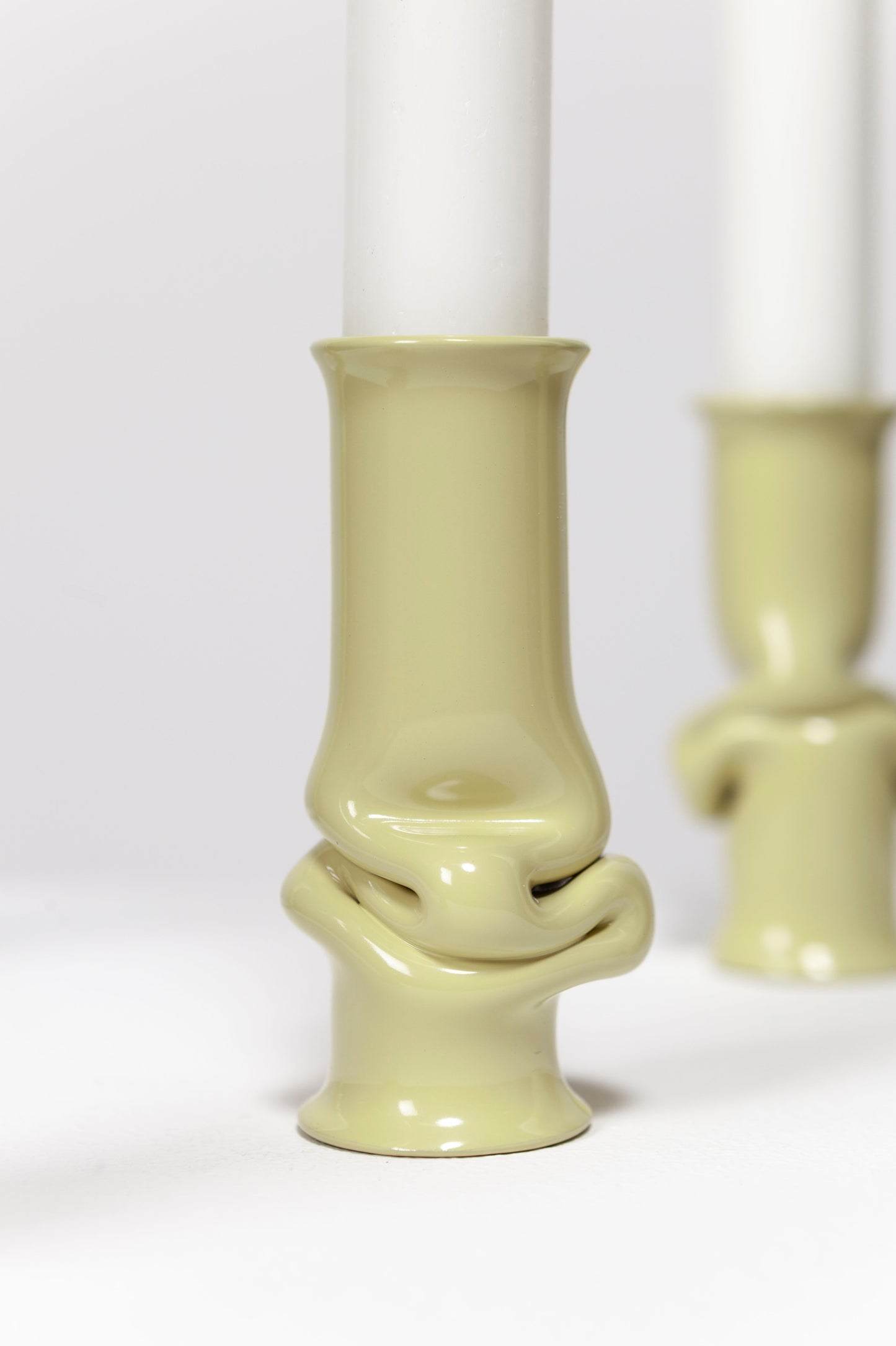 Solo candle holder