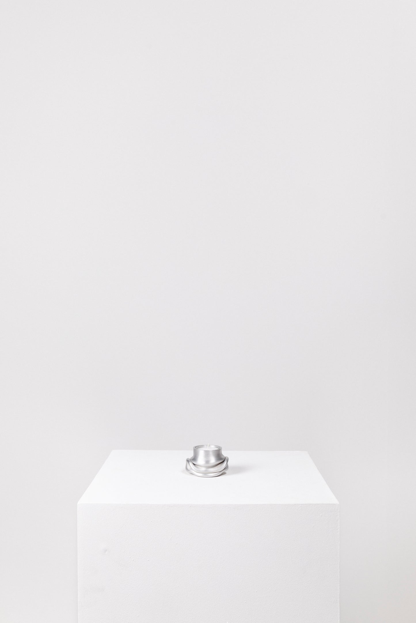 Mondo tea light holder (brushed aluminium)