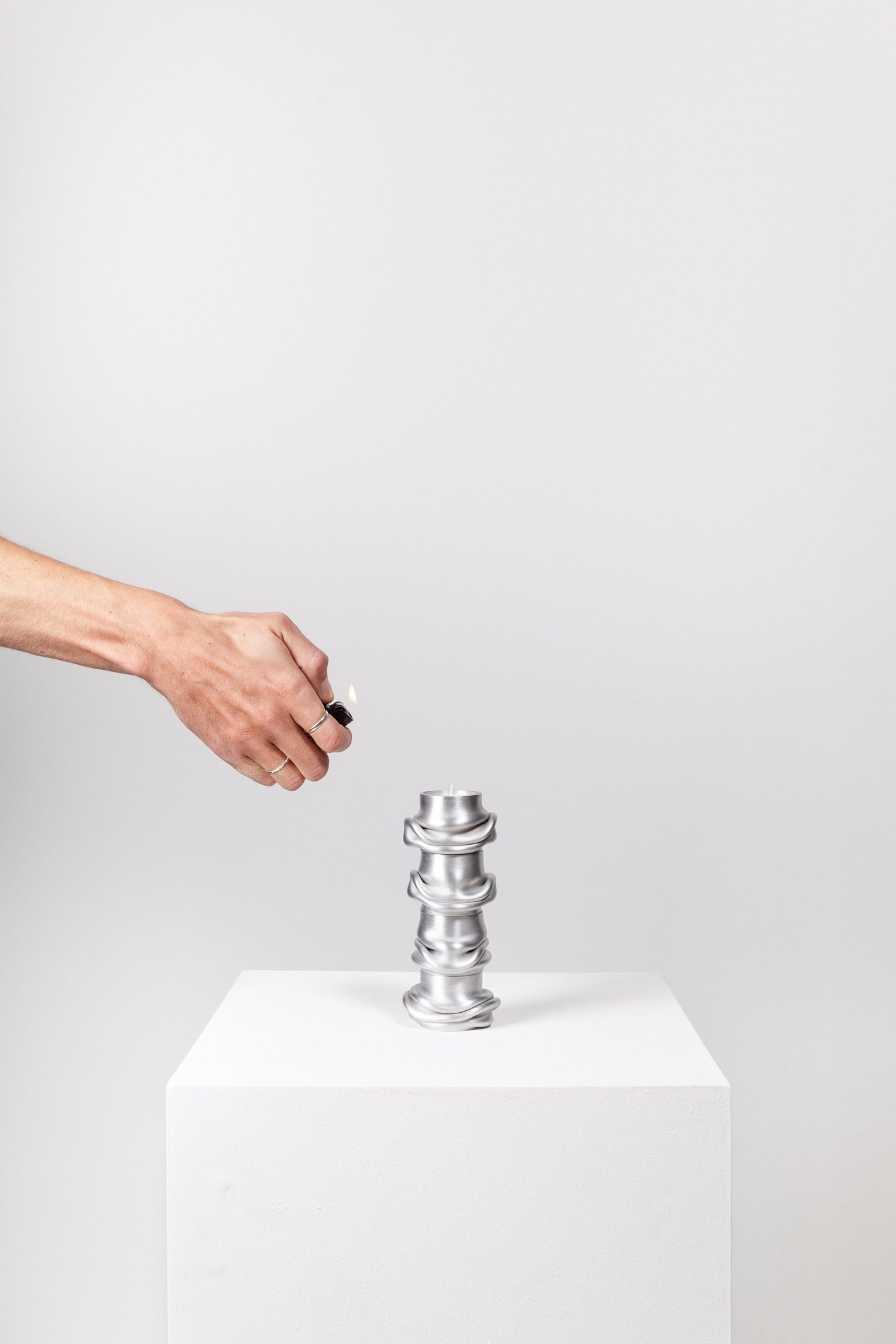 Mondo tea light holder (brushed aluminium)
