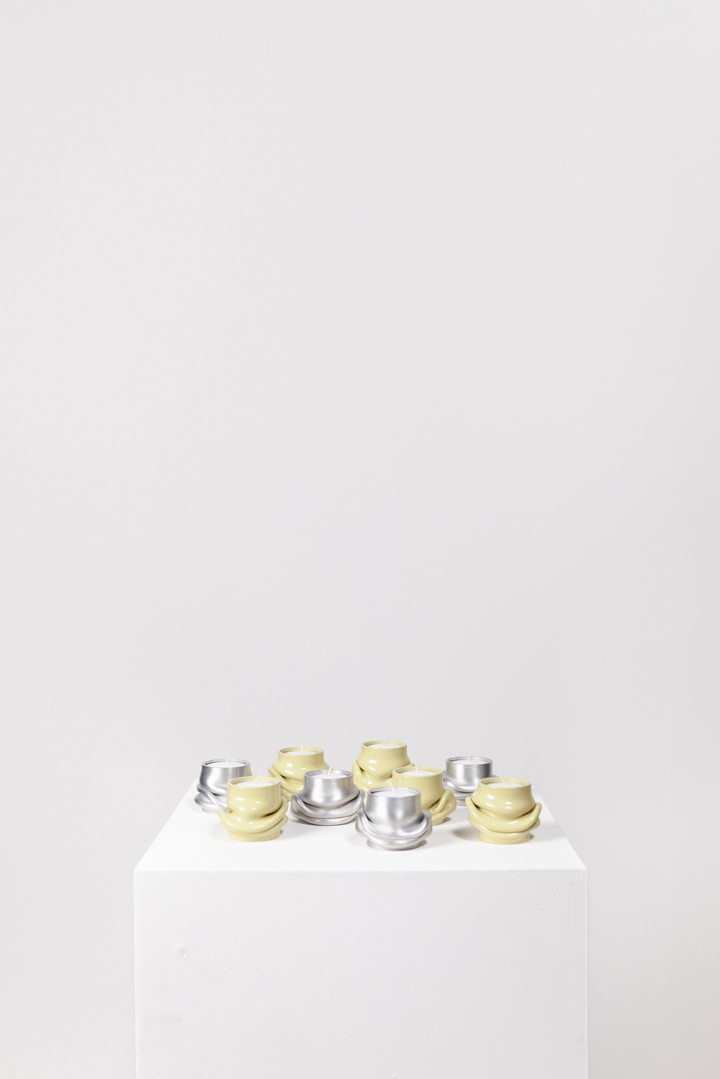 Mondo tea light holder (brushed aluminium)