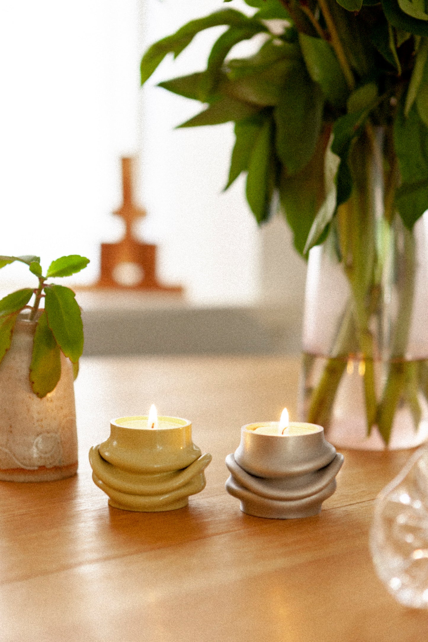 Mondo tea light holder (brushed aluminium)