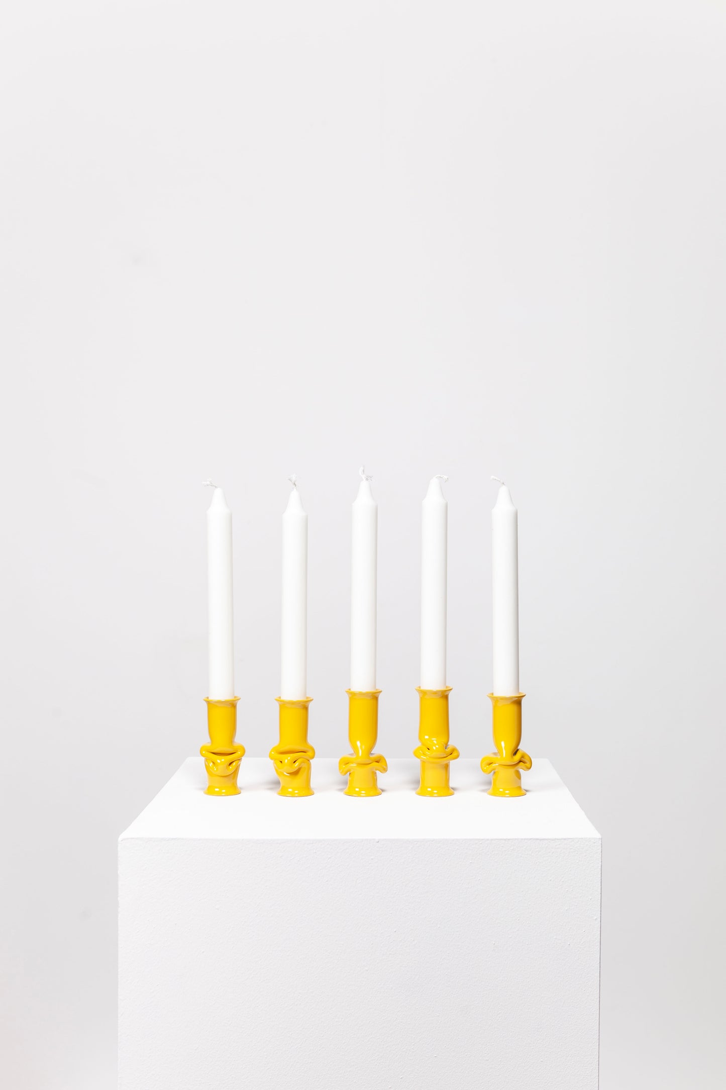 Solo candle holder