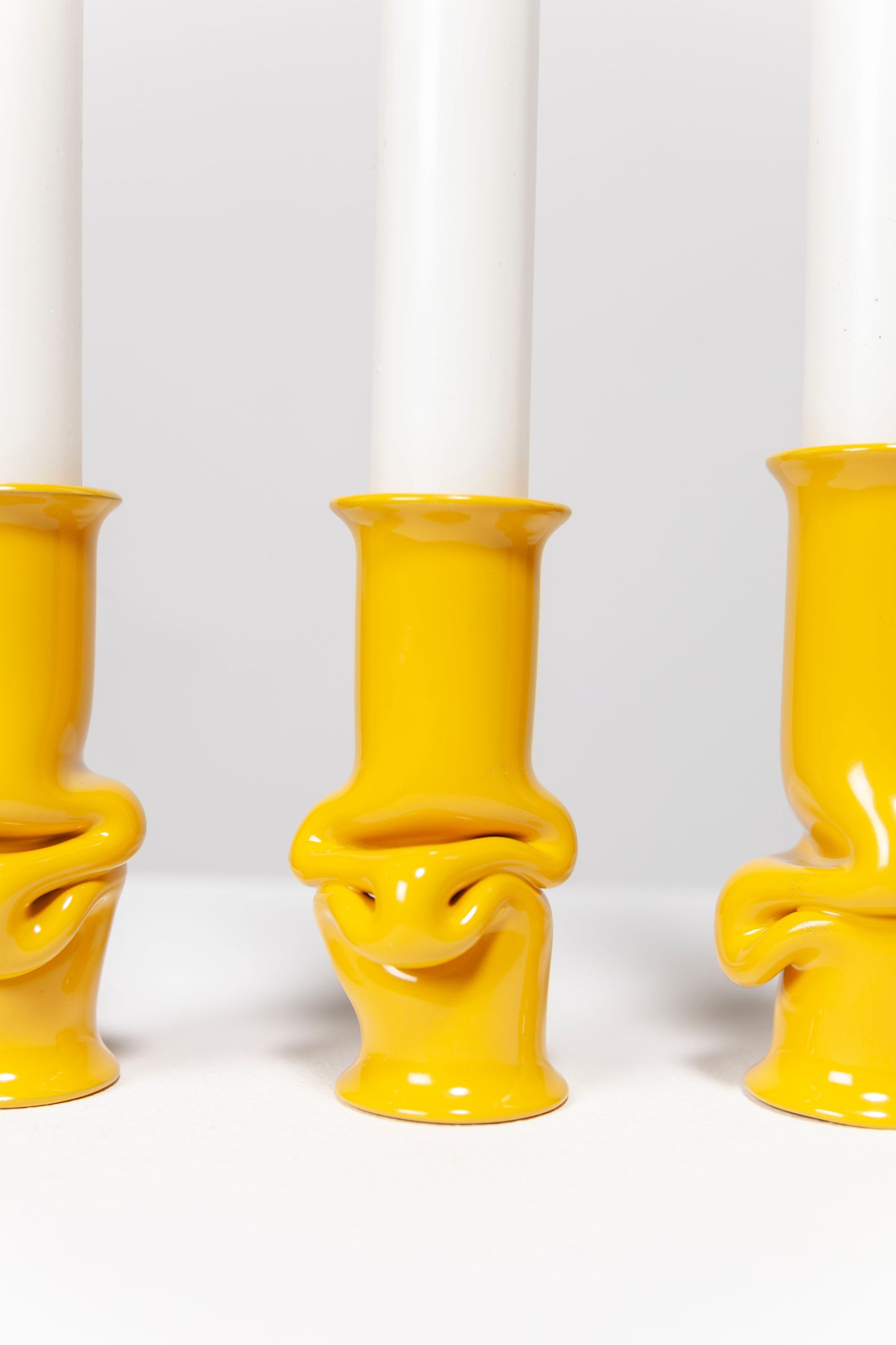 Solo candle holder