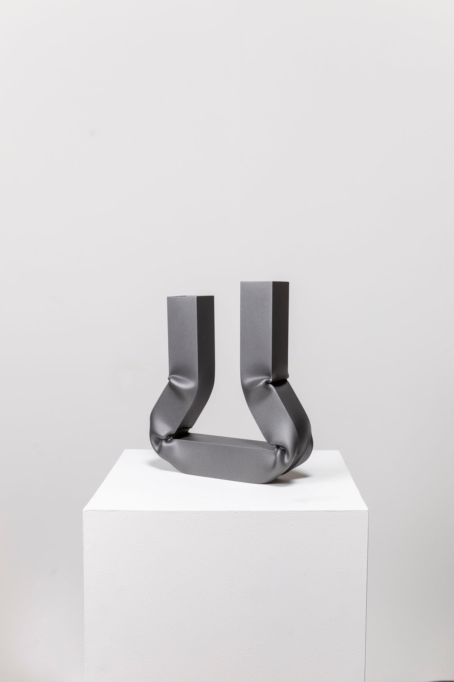 Vasi vase (Dark aluminium)