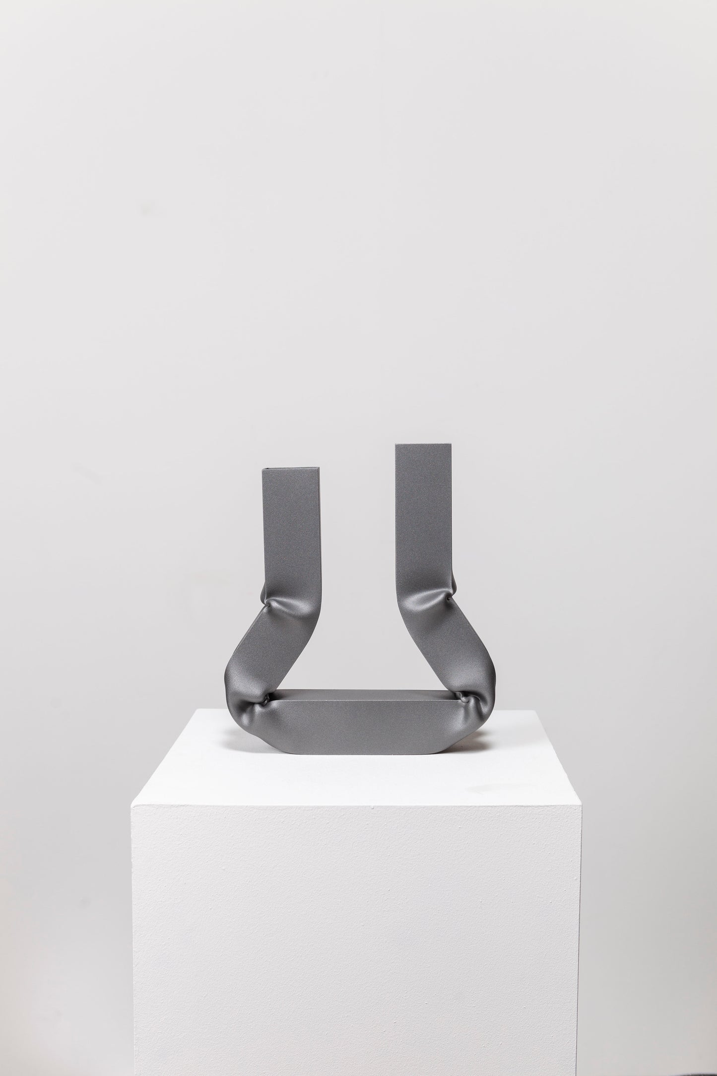 Vasi vase (Dark aluminium)