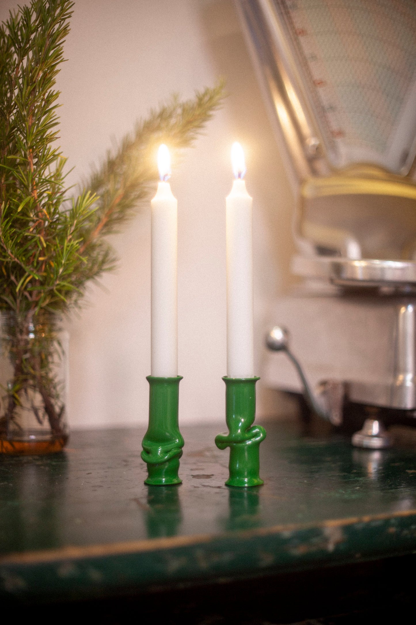 Solo candle holder