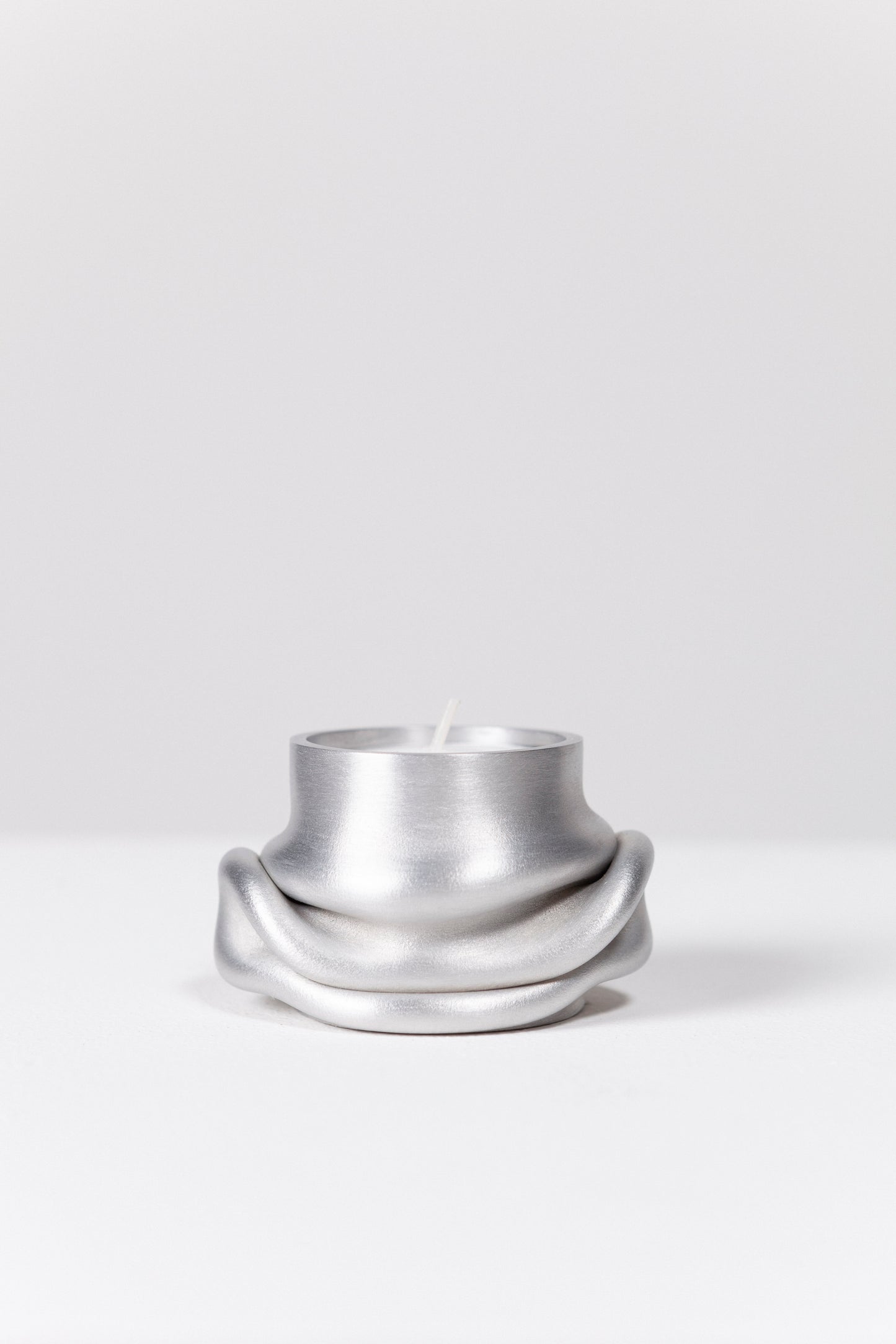 Mondo tea light holder (brushed aluminium)