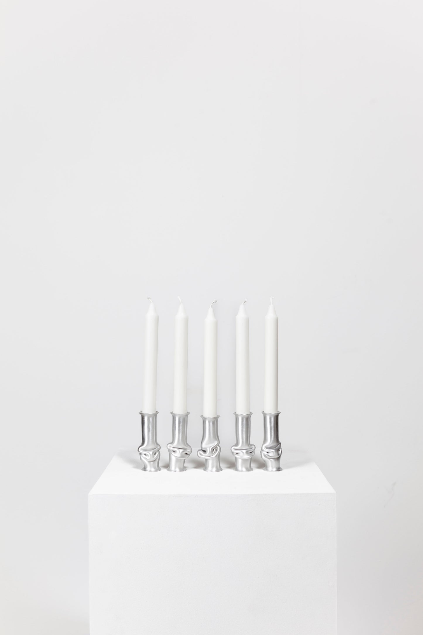 Solo candle holder