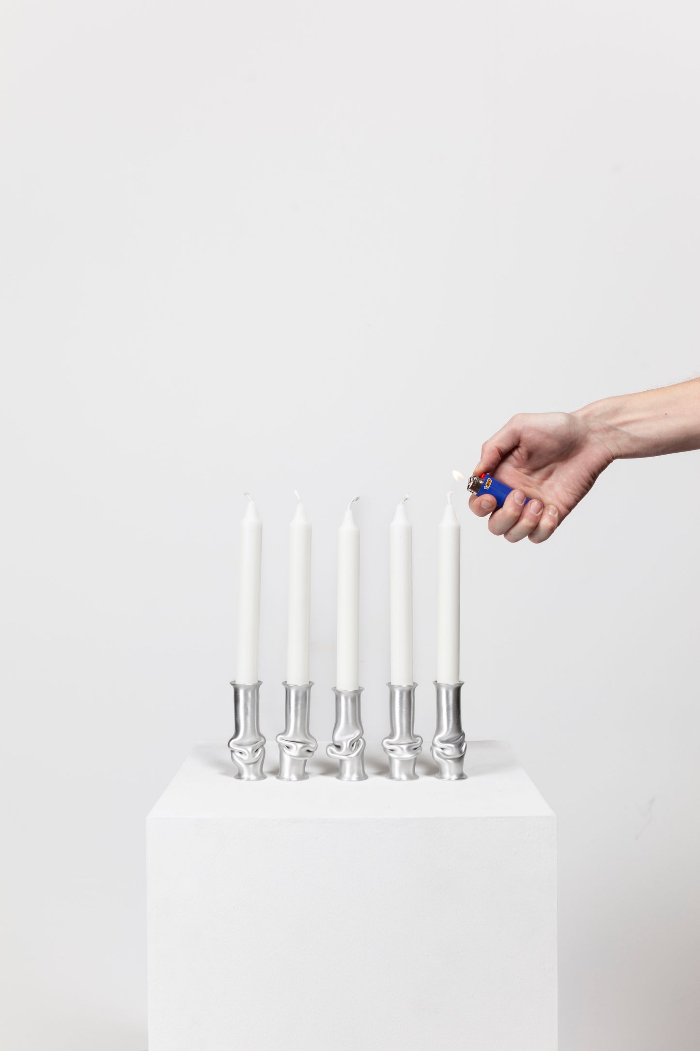 Solo candle holder